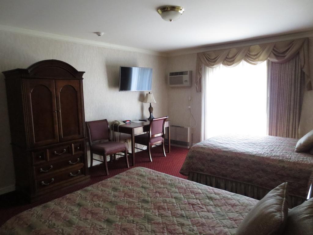 Roosevelt Inn & Suites Saratoga Springs Ballston Spa Εξωτερικό φωτογραφία