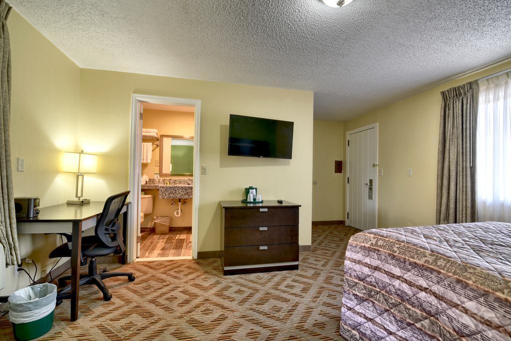 Roosevelt Inn & Suites Saratoga Springs Ballston Spa Εξωτερικό φωτογραφία