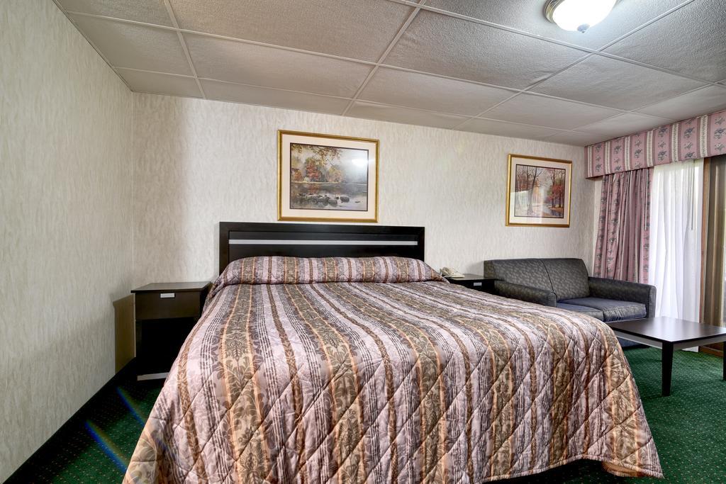 Roosevelt Inn & Suites Saratoga Springs Ballston Spa Εξωτερικό φωτογραφία